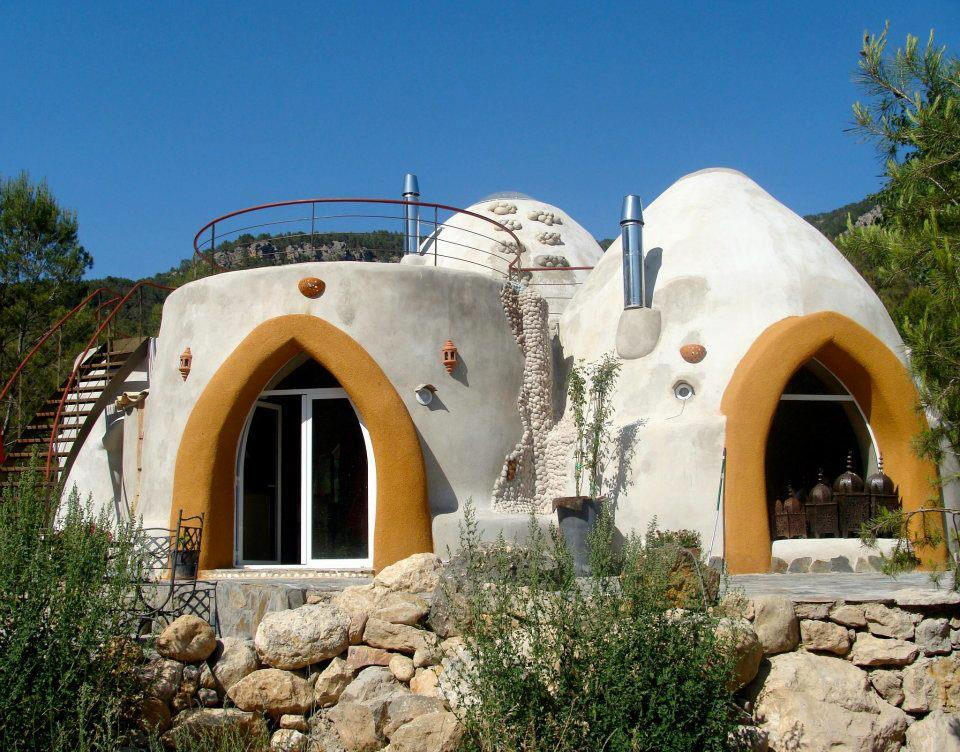 Superadobe en España